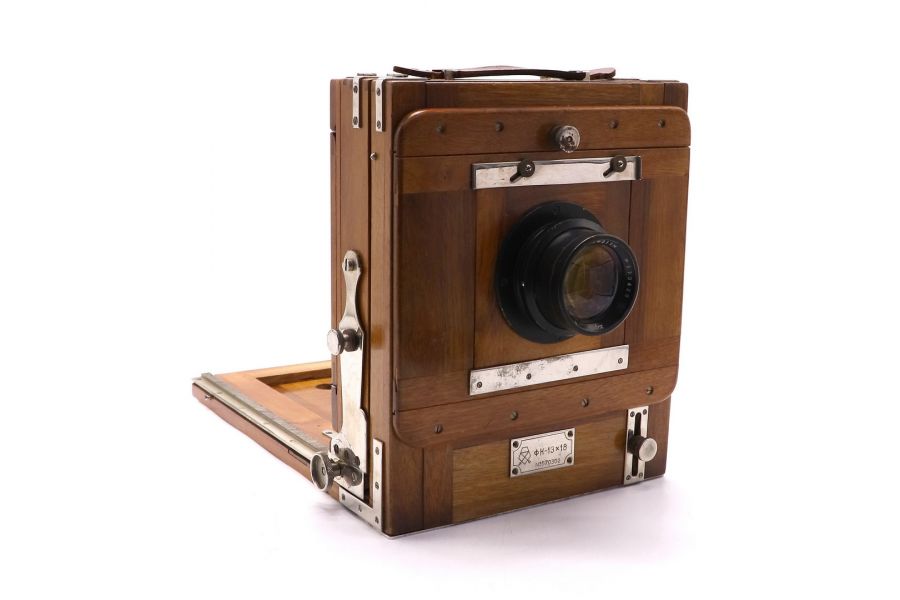 Советский крупноформатный фотоаппарат ФК 13х18