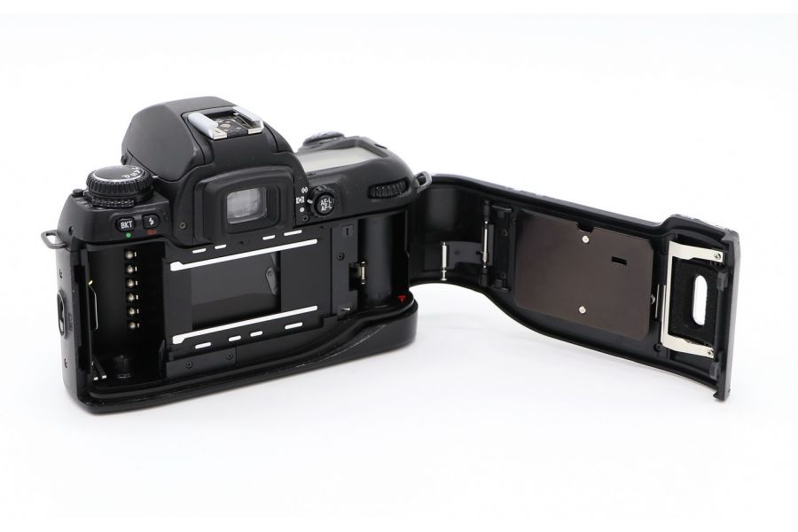 Фотоаппарат зеркальный Nikon F80 body в упаковке