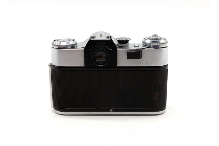 Советский фотоаппарат Зенит Е kit Гелиос-44-2 (СССР)