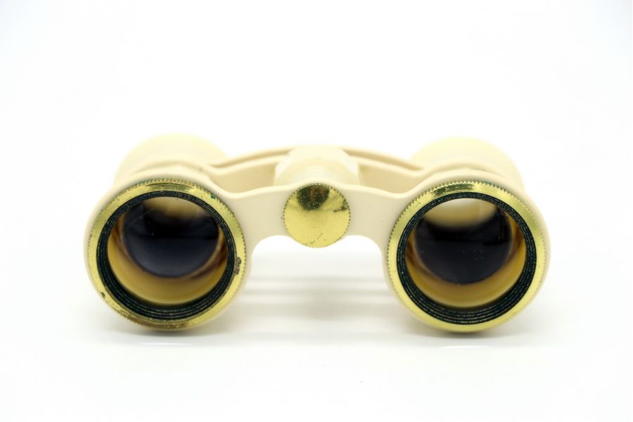 Бинокль театральный 2,5х60 белого цвета (СССР)
