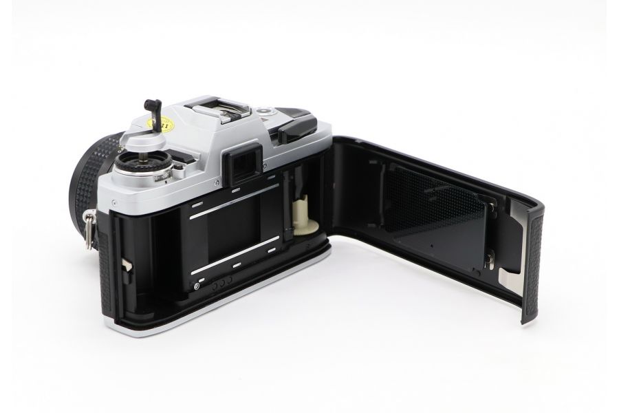 Зеркальный фотоаппарат Minolta X-370 kit