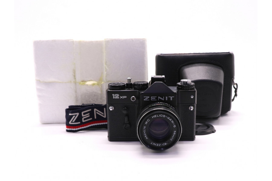 Фотокамера Зенит 12ХР kit в упаковке новый (1990г)