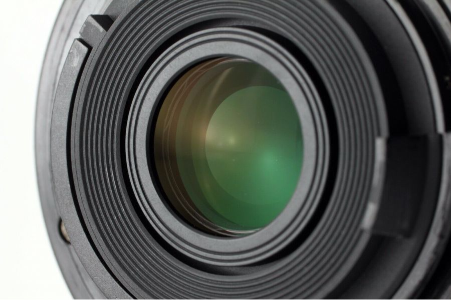 Объектив Nikon 18-55mm f/3.5-5.6G AF-S VR II DX Zoom-Nikkor