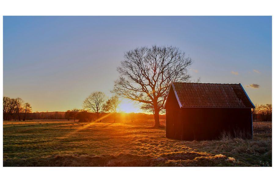 Объектив цифровой Sony 28mm f/2.8 (SAL-28F28)