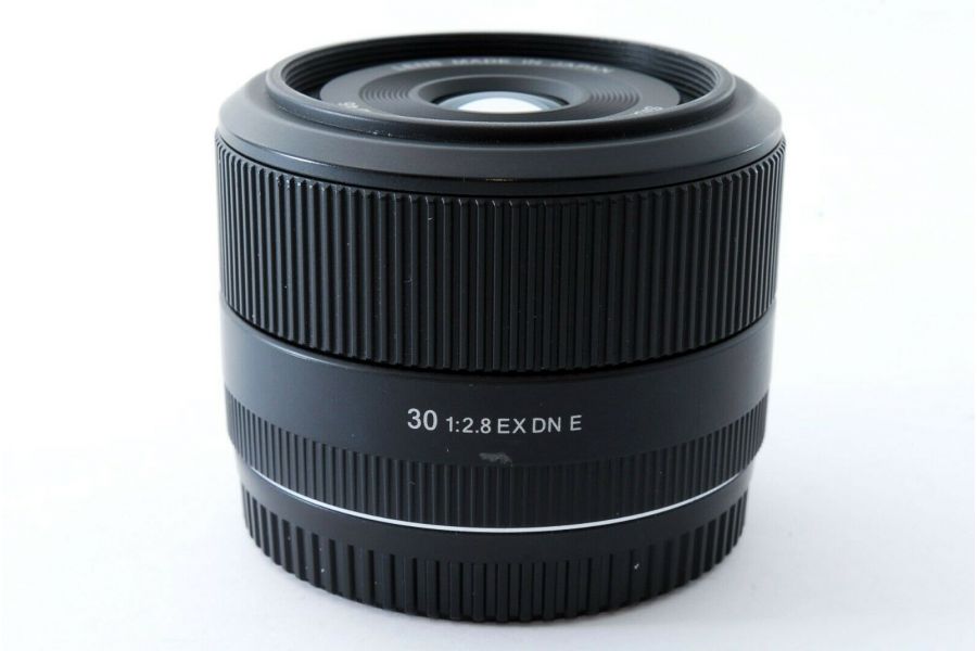 Объектив Sigma AF 30mm f/2,8 EX DN Sony E