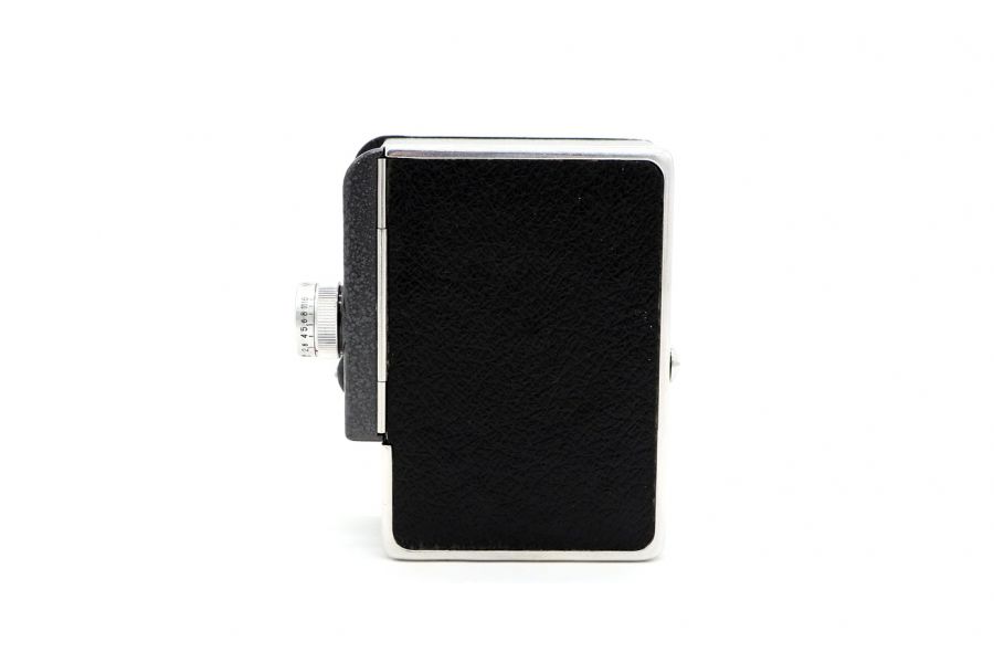 Любительская советская кинокамера Кама (КОМЗ)