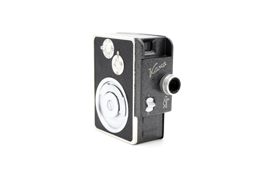 Любительская советская кинокамера Кама (КОМЗ)