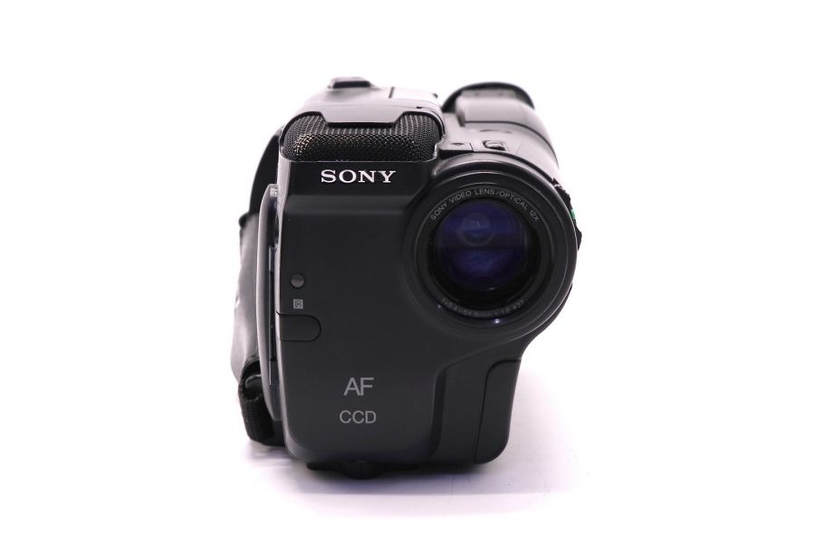 Формата Video 8 видеокамера Sony CCD-TR380E