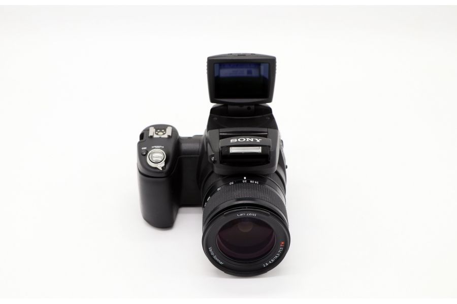 Sony Cyber-shot DSC-R1