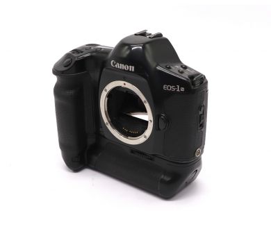 Зеркальный пленочный фотоаппарат Canon EOS-1 body