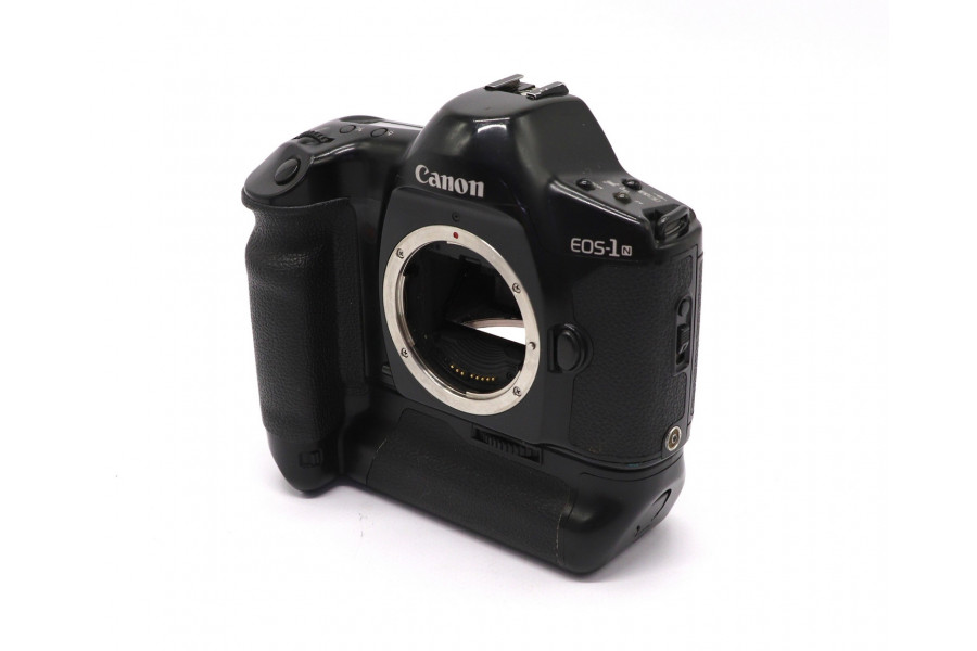 Зеркальный пленочный фотоаппарат Canon EOS-1 body