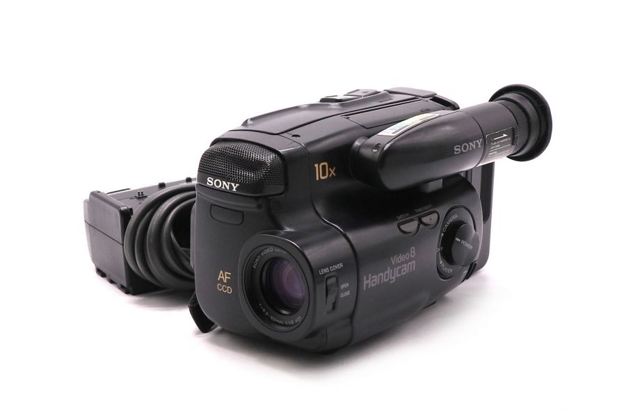 Компактная аналоговая видеокамера Sony CCD-TR350E