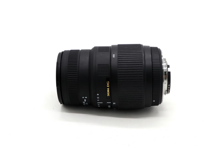 Объектив Sigma AF 70-300mm f/4-5.6 DG Macro for Nikon