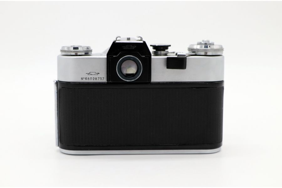 Ранний зеркальный Зенит В + Индустар 50-2 (СССР)