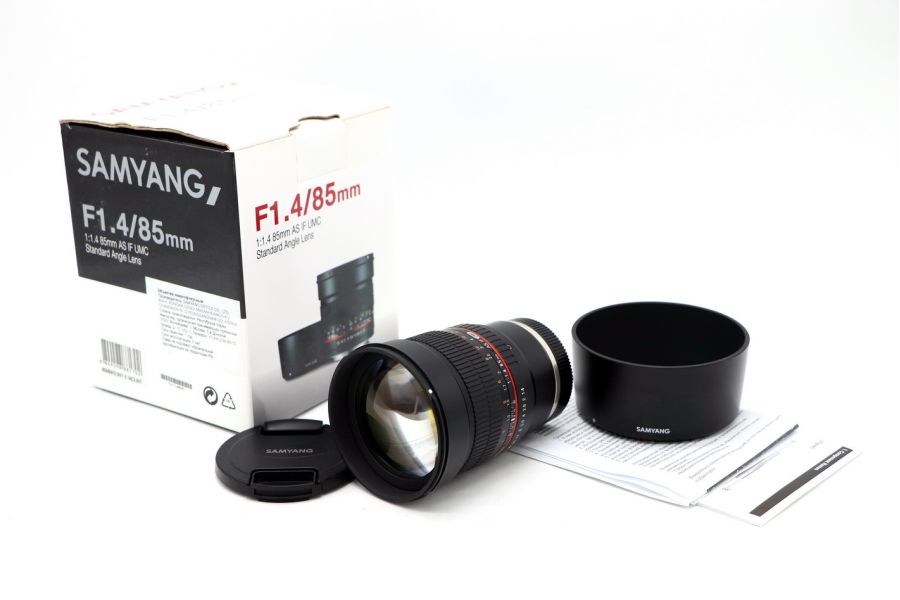 Samyang 85mm f/1.4 AS IF UMC Sony E в упаковке