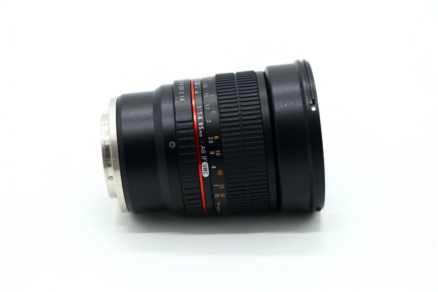 Samyang 85mm f/1.4 AS IF UMC Sony E в упаковке