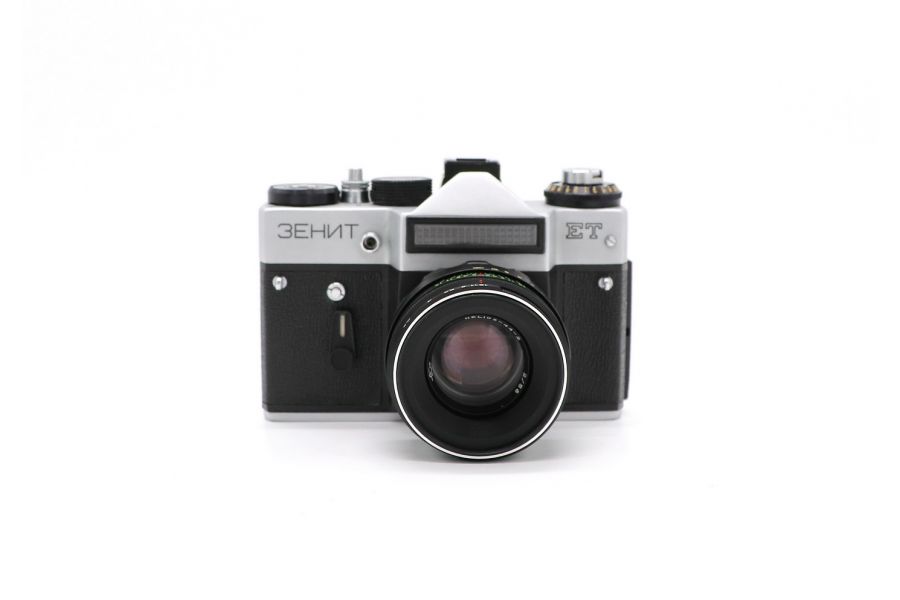 Фотокамера Зенит ЕТ silver + Гелиос 44-2 (1984)