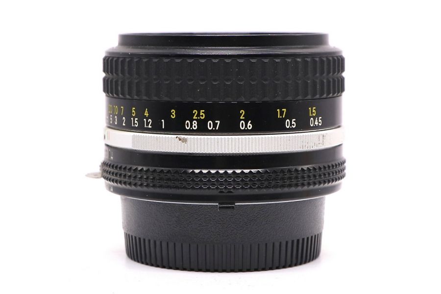 Светосильный объектив Nikon 50mm f/1.4 Nikkor