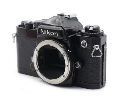 Зеркальный фотоаппарат Nikon FE body (Japan)