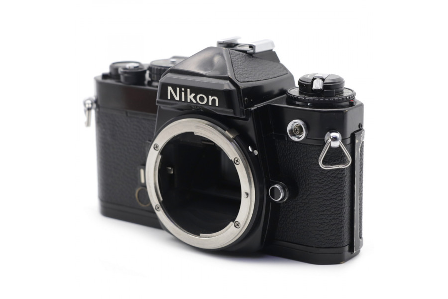 Зеркальный фотоаппарат Nikon FE body (Japan)