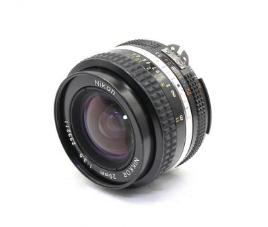 Широкоугольный объектив Nikon AI Nikkor 20mm f/3.5