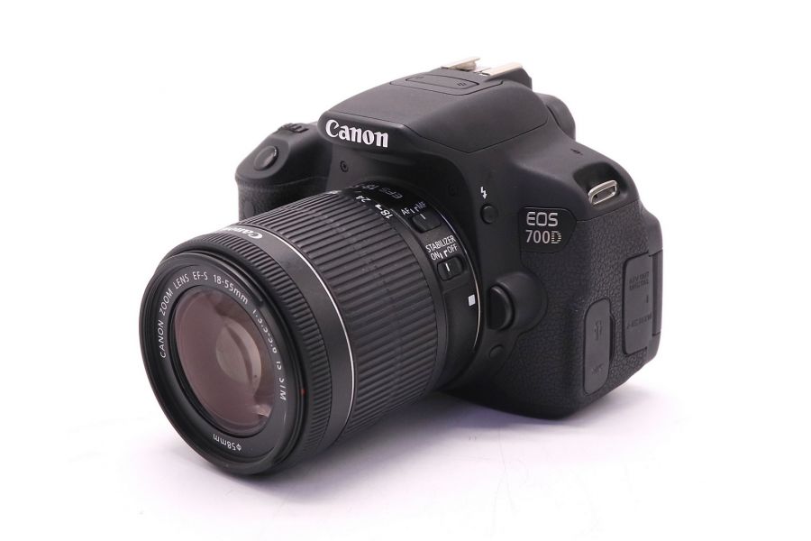 Canon EOS 700D kit (пробег 6250 кадров)