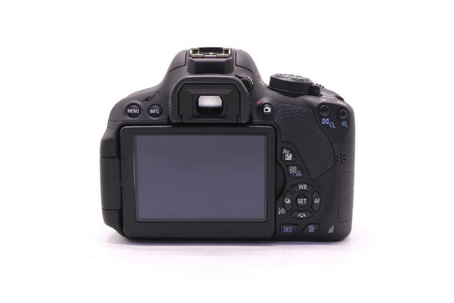 Canon EOS 700D kit (пробег 6250 кадров)