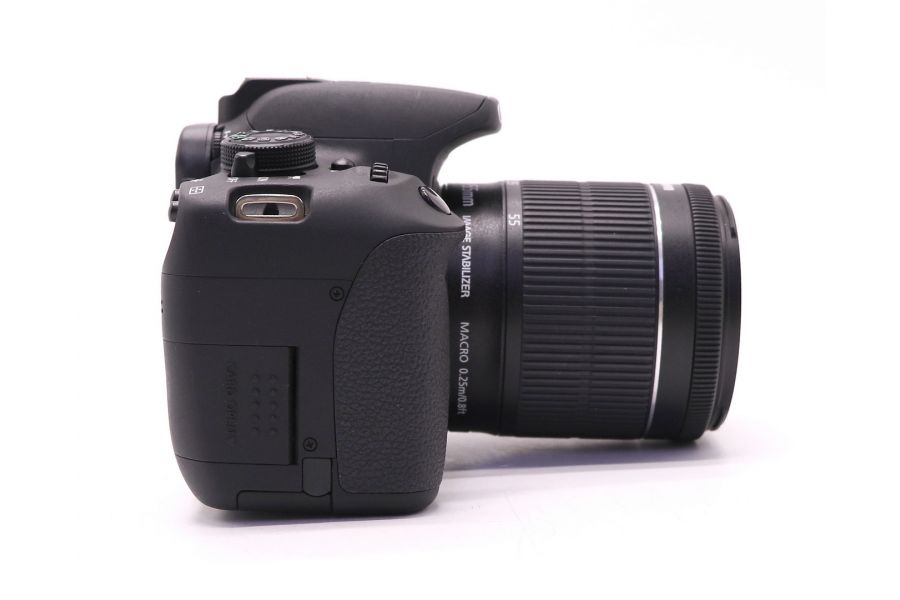 Canon EOS 700D kit (пробег 6250 кадров)