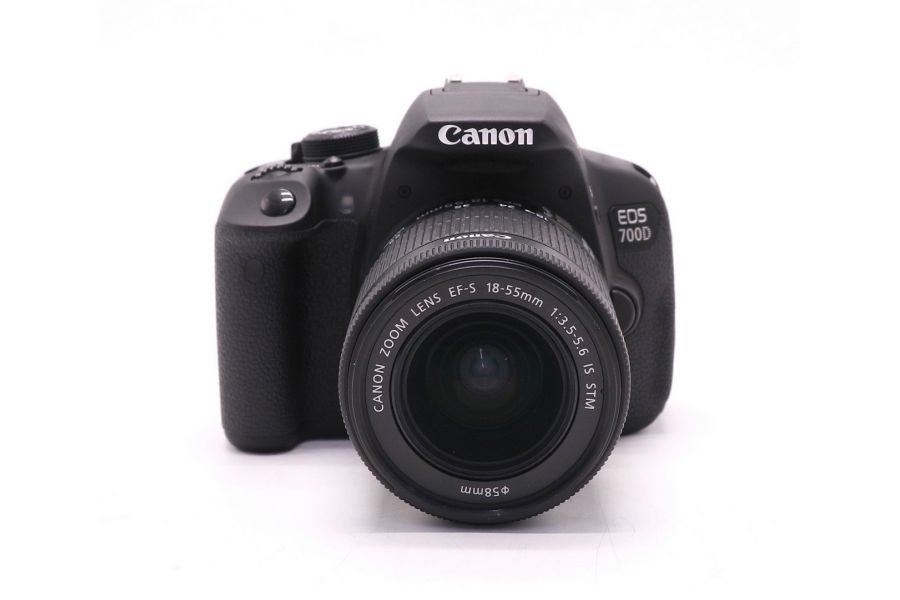 Canon EOS 700D kit (пробег 6250 кадров)