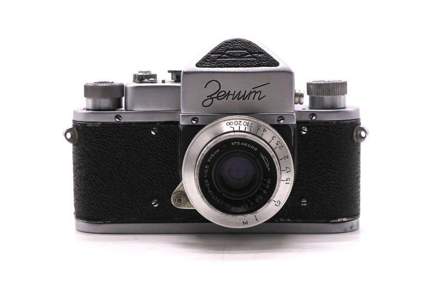Фотоаппарат Зенит 1 в упаковке (СССР, 1954г)