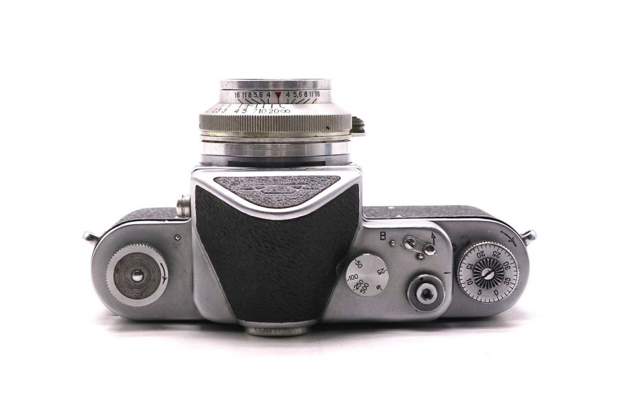 Фотоаппарат Зенит 1 в упаковке (СССР, 1954г)