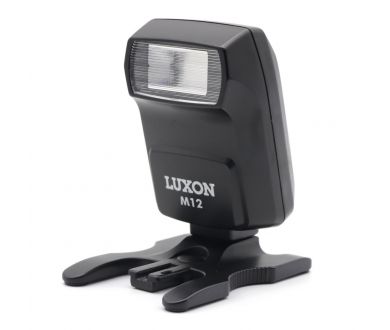 Компактная накамерная фотовспышка Luxon M12