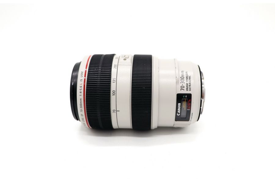 Canon EF 70-300mm f/4-5.6L IS USM в упаковке
