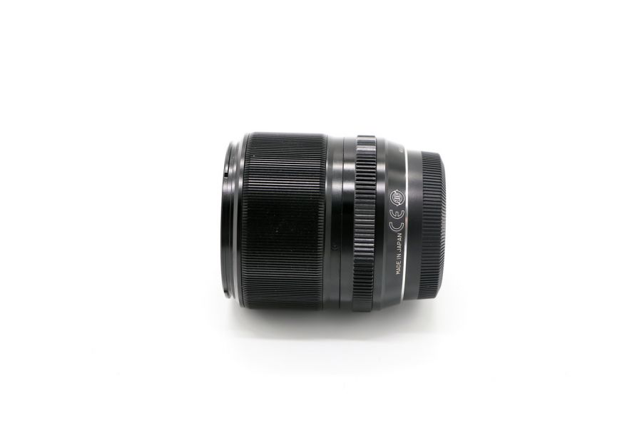 Fujifilm XF 60mm f/2.4 R Macro в упаковке