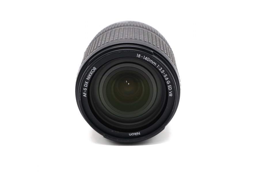 Nikon 18-140mm f/3.5-5.6G ED AF-S VR DX в упаковке