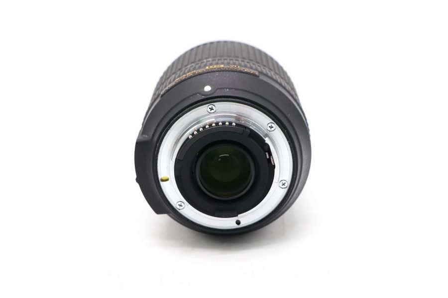 Nikon 18-140mm f/3.5-5.6G ED AF-S VR DX в упаковке