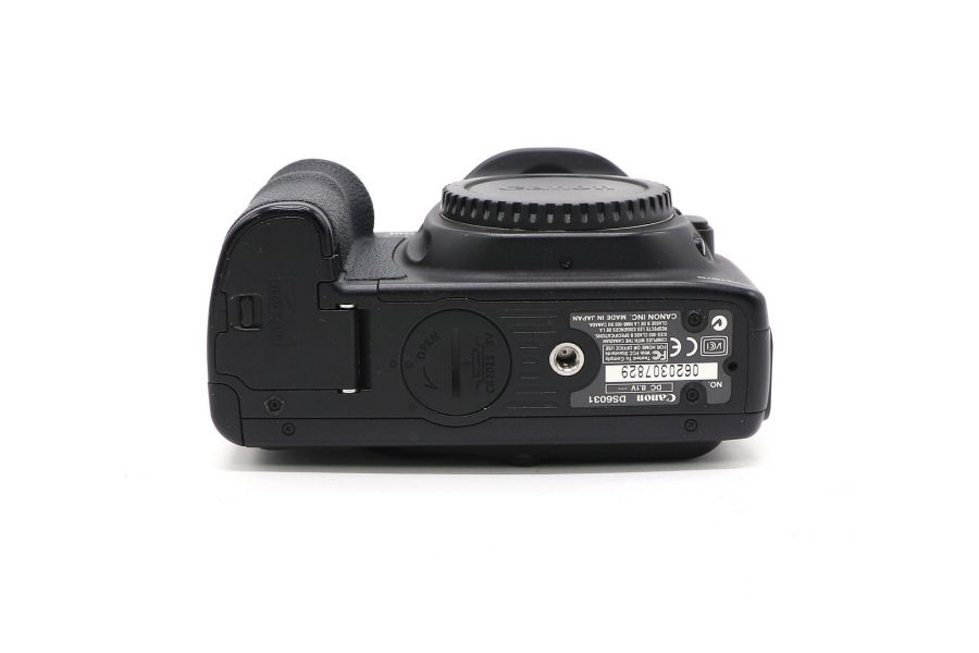 Зеркальная камера Canon EOS 10D body в упаковке