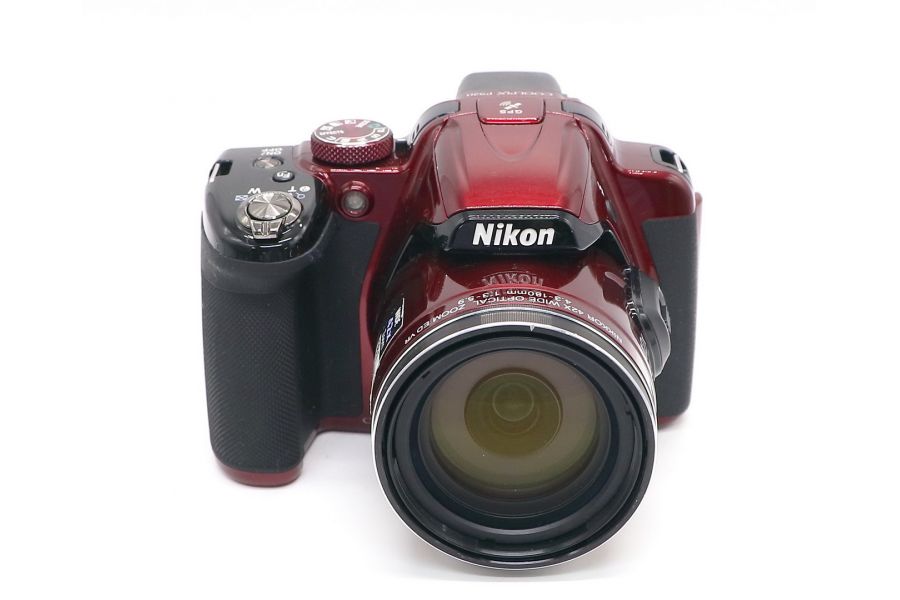 Фотоаппарат Nikon Coolpix P520 в упаковке