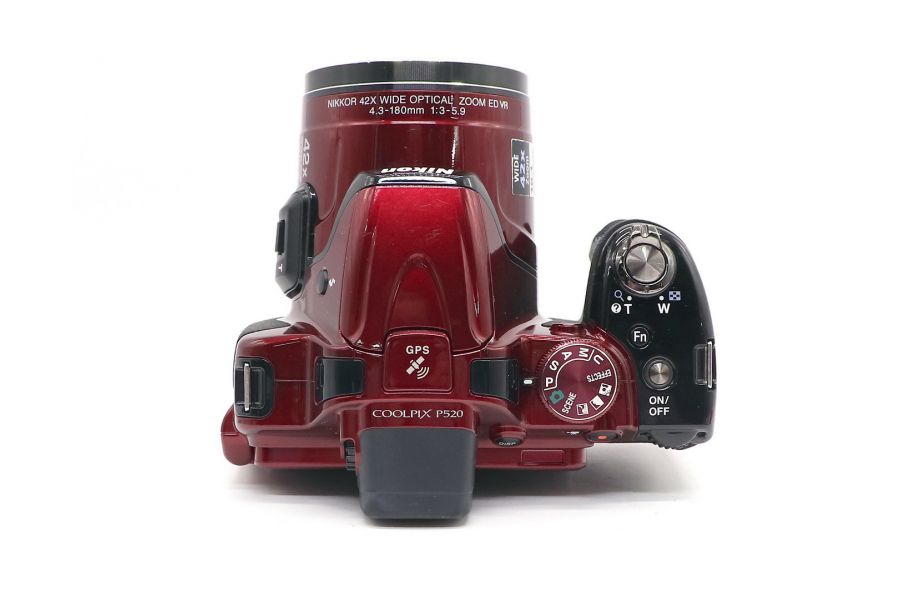 Фотоаппарат Nikon Coolpix P520 в упаковке