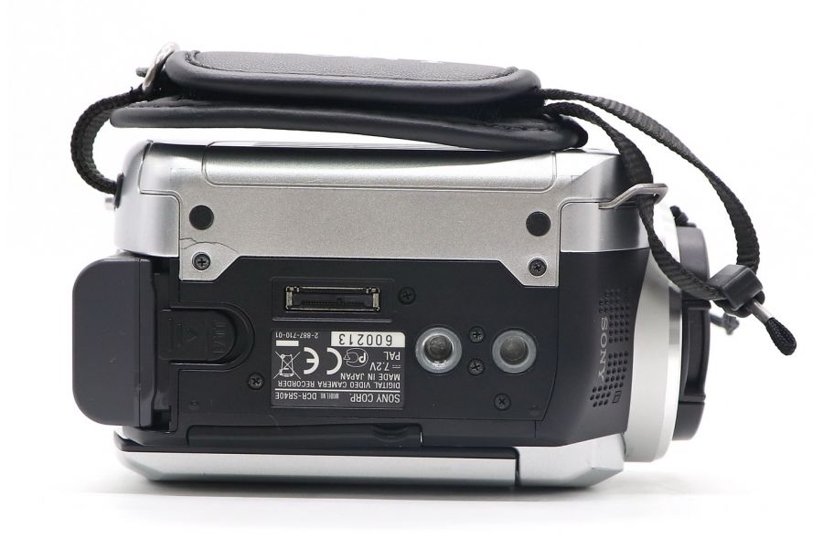 Видеокамера цифровая Sony DCR-SR40E Handycam