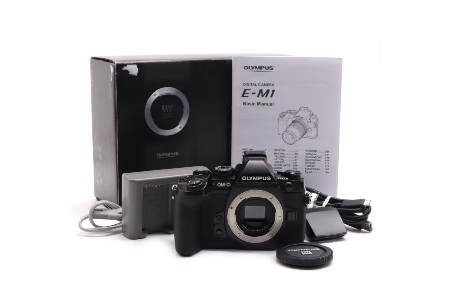 Olympus OM-D E-M1 body в упаковке (пробег 51580 кадров)