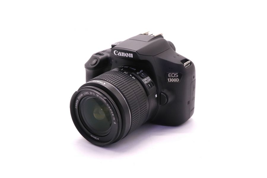 Canon EOS 1300D kit (пробег 1720 кадров)