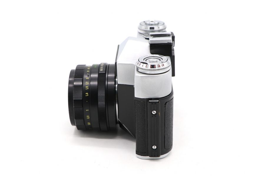 Зенит Е + Гелиос-44М зеркальный фотоаппарат