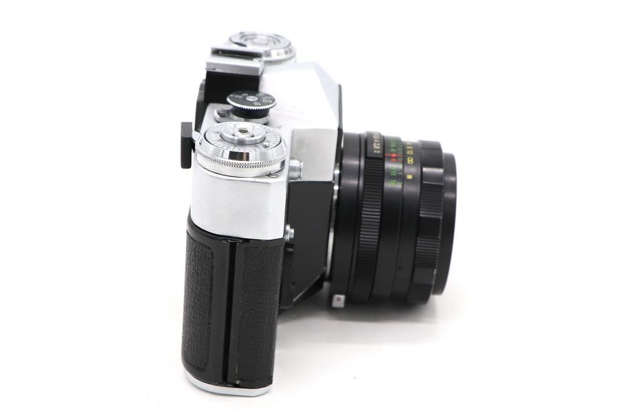 Зенит Е + Гелиос-44М зеркальный фотоаппарат