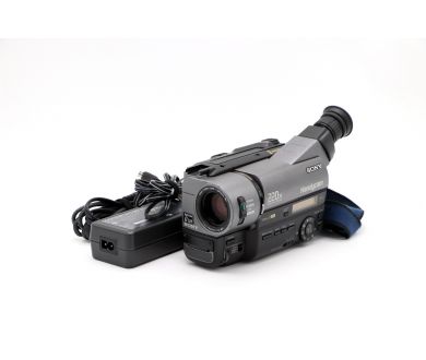 Видеокамера формата Handycam Sony CCD-TR511E