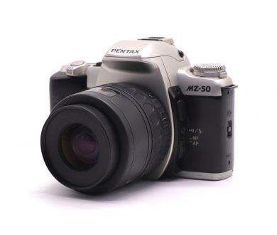 Плёночный зеркальный фотоаппарат Pentax MZ-50 kit