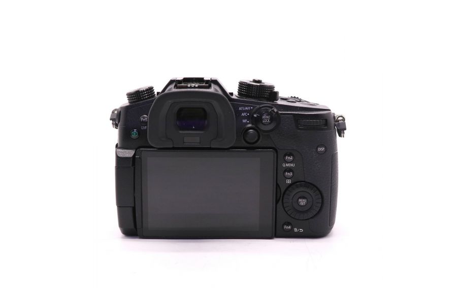 Panasonic Lumix GH5 body (пробег 8165 кадров)