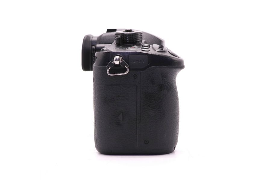 Panasonic Lumix GH5 body (пробег 8165 кадров)