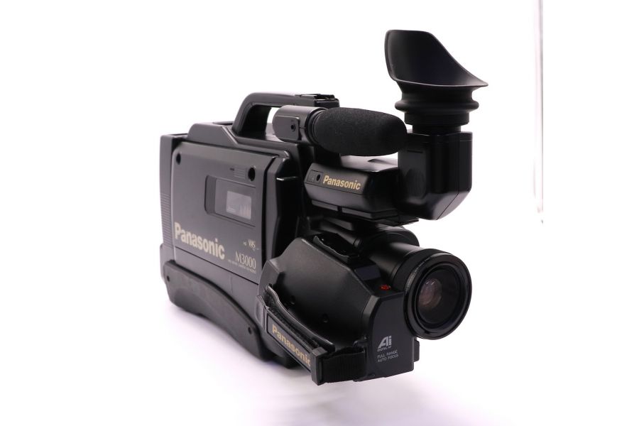 Видеокамера Panasonic NV-M3000