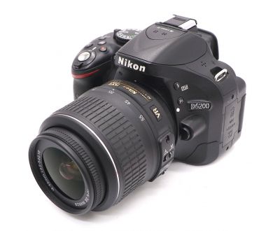 Nikon D5200 kit в упаковке (пробег 1800 кадров)